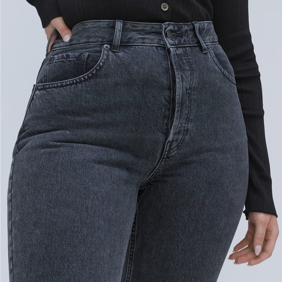 EVERLANE | The Curvy ’90s Cheeky Jean (multiple colors) - Picture 12 of 15
